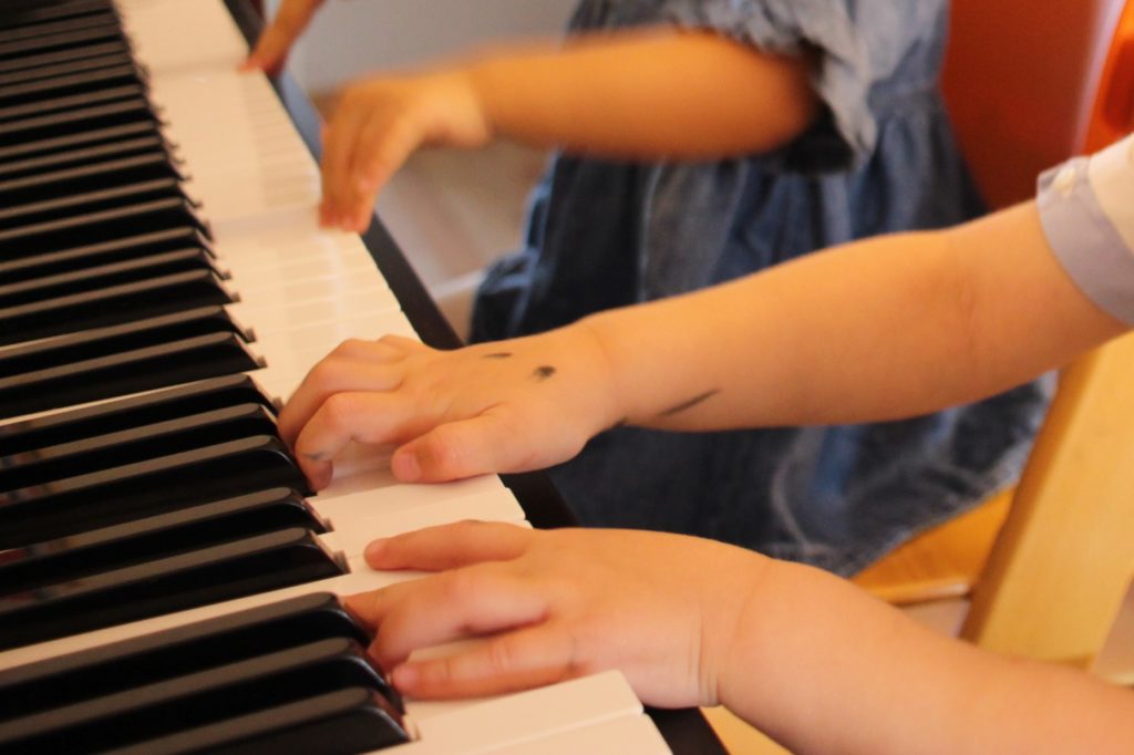 子供のピアノレッスン適正時間はどれくらい？